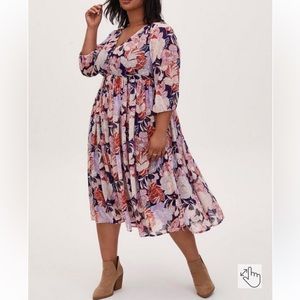 Torrid | Navy Floral Swiss Dot Button Down Tea Length Dress Size 1